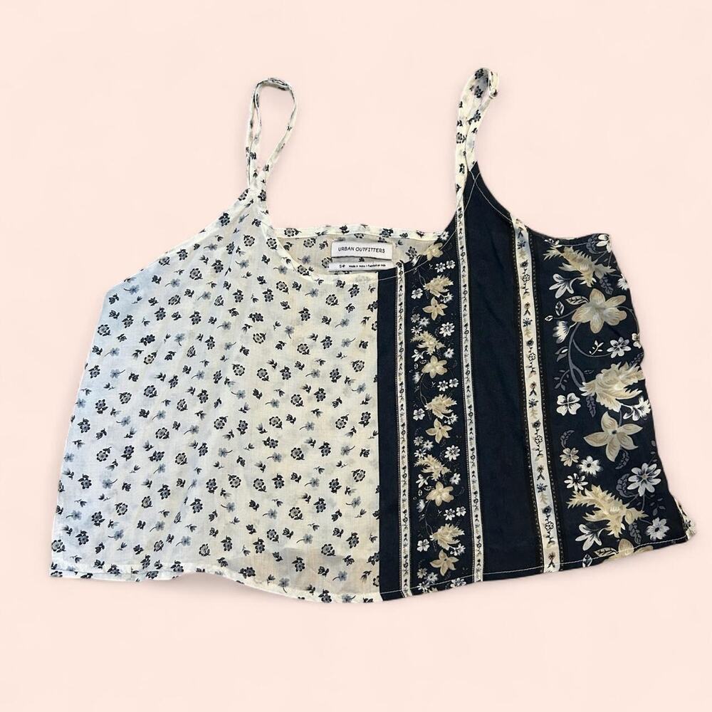Super cute urban outfitters white